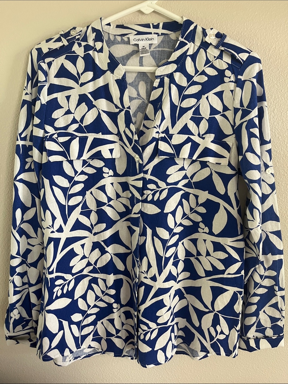 Calvin Klein Navy and White Leaf-Print Button Front Blouse